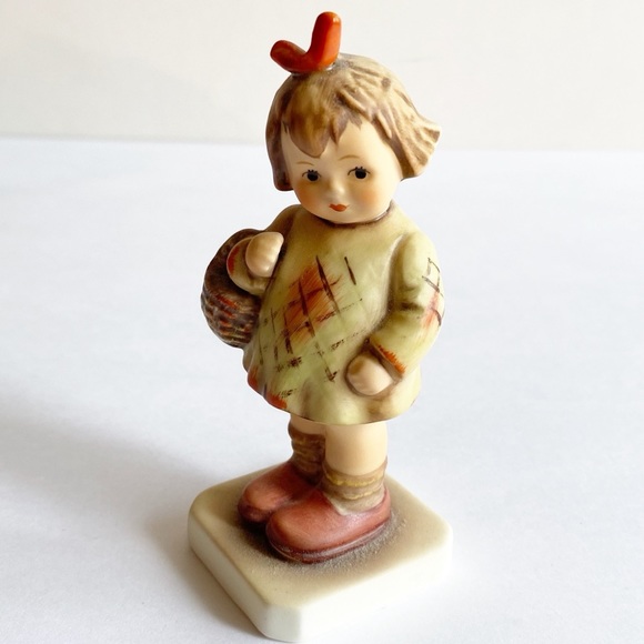 Hummel Figurine "I Brought You a Gift"